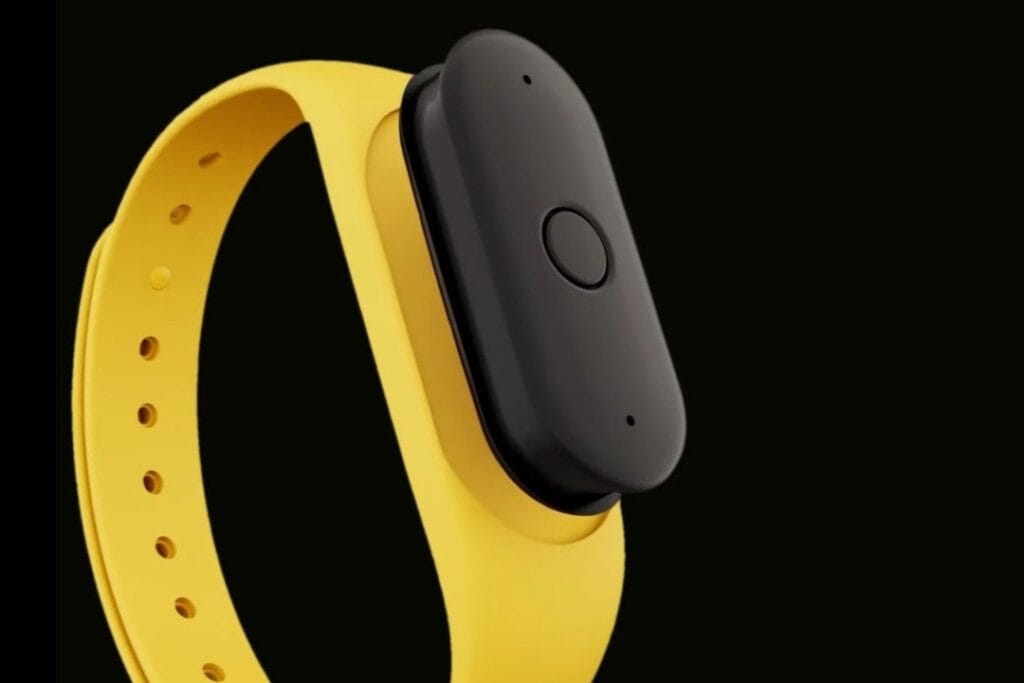 Amazon's Bee Bracelet Listens to Your Whole Day — and Charges $11.99 a Month to Remember It