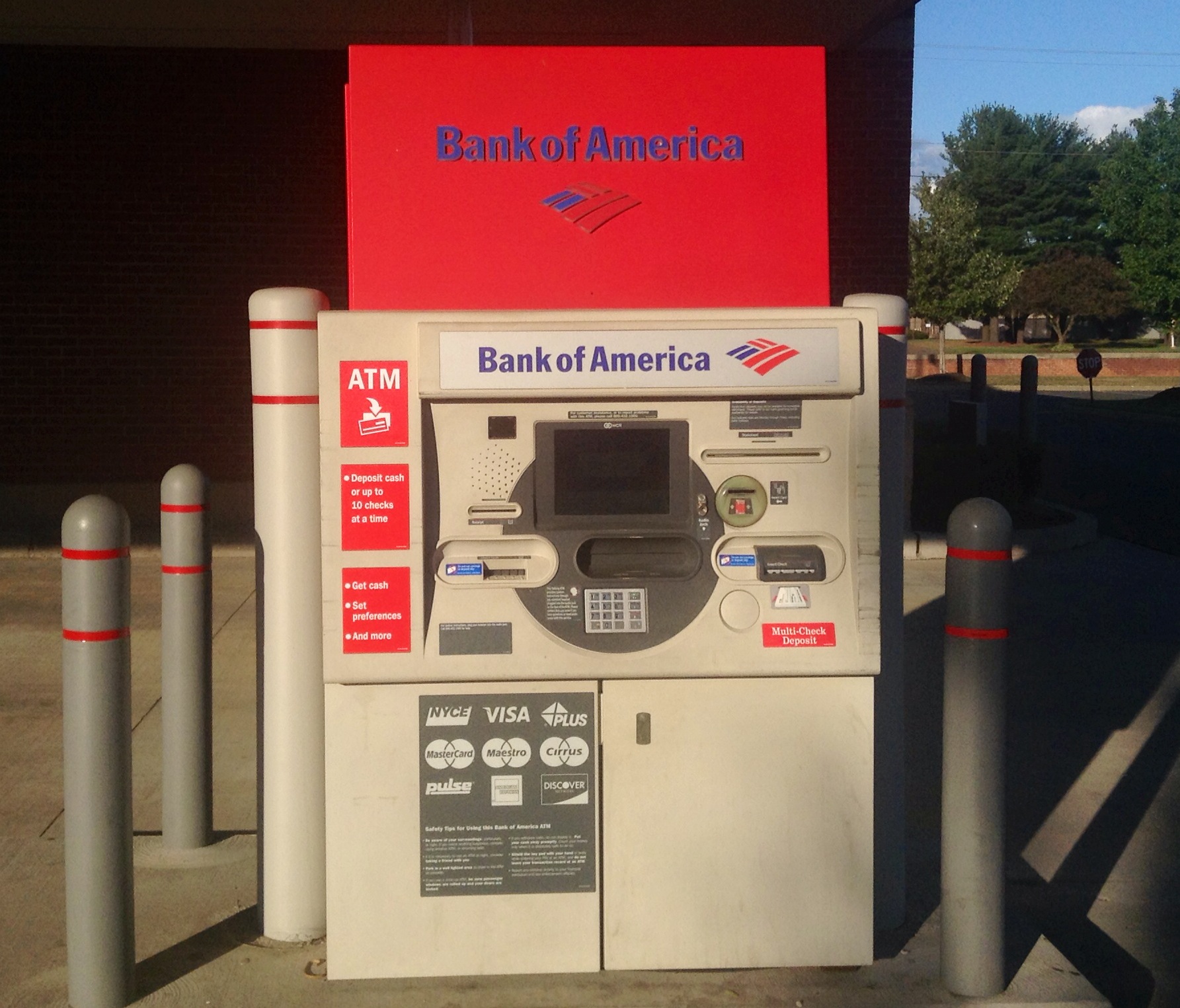 Bank of America Tells Customers: Don't Give Your AI Agent Your Banking Password