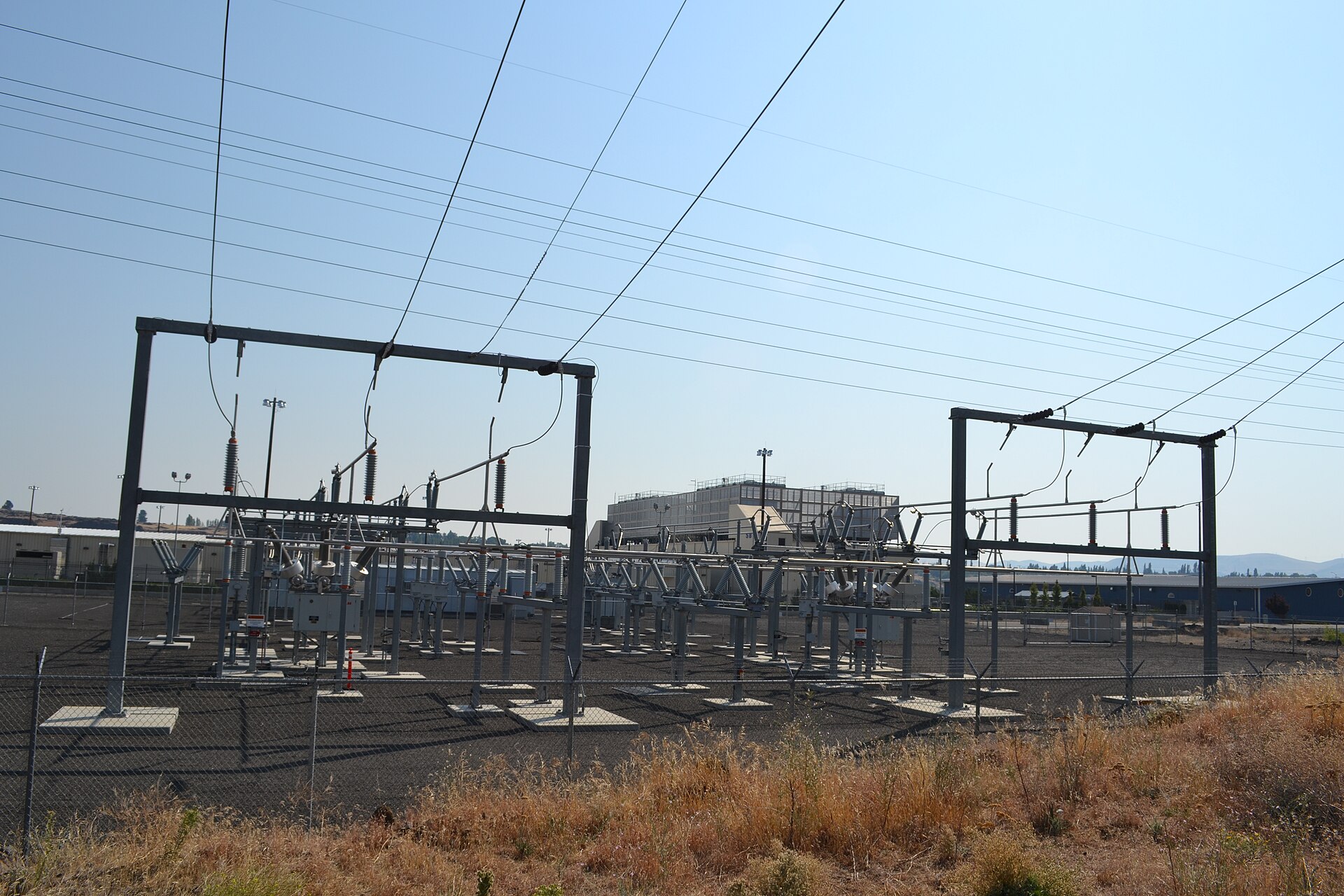 Big Tech Is Dropping the NDAs and Paying the Neighbors — the Data Center Backlash Just Became a Midterm Issue