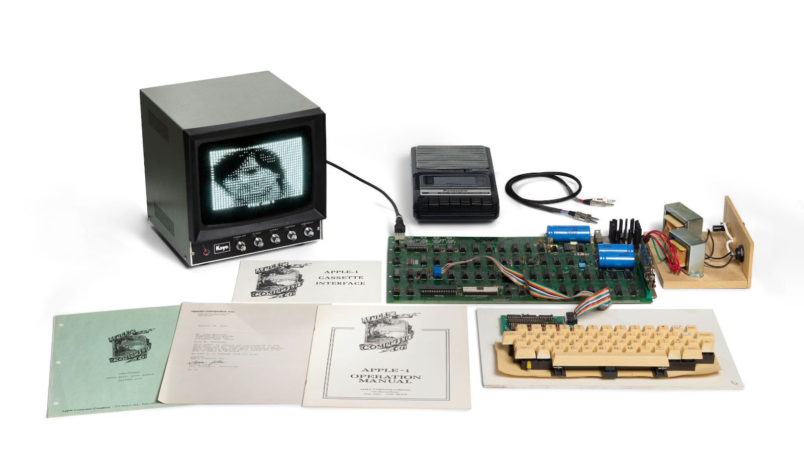 Hatfield Apple-1 Sells for $1.15M, an Auction Record for a Retail Unit