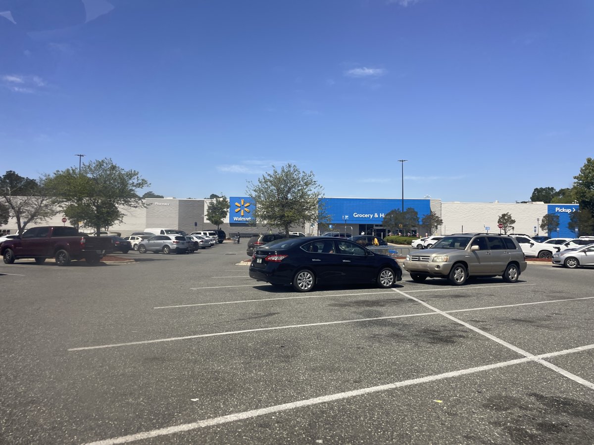 Walmart Rolls Out the Red Carpet for AI Shopping Agents — Right as Amazon Slams the Door